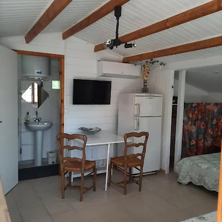 Chalet Au Pied Du Mont Ventoux Mormoiron Buitenkant foto