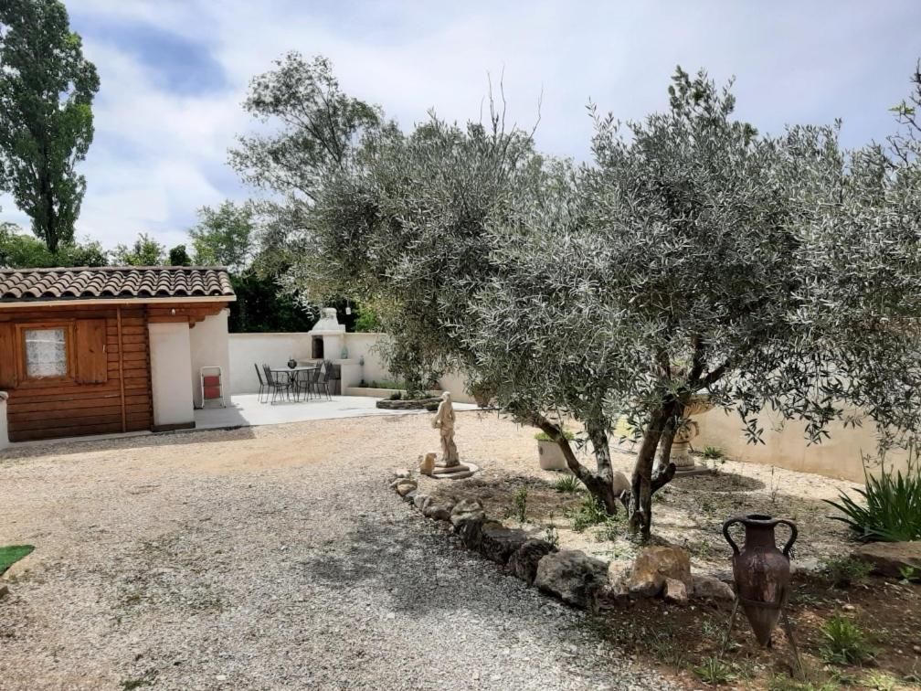 Au Pied Du Mont Ventoux Chalet Mormoiron